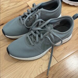 Women’s Nike Gray-green sneakers